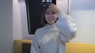 劉玥自慰被家教老師發現～保密的代價是當馬騎